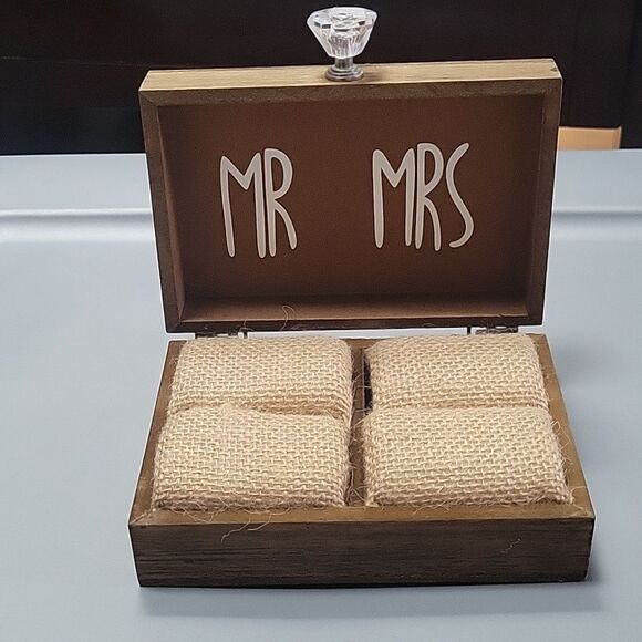 Wedding ring box - Picture 2 of 2